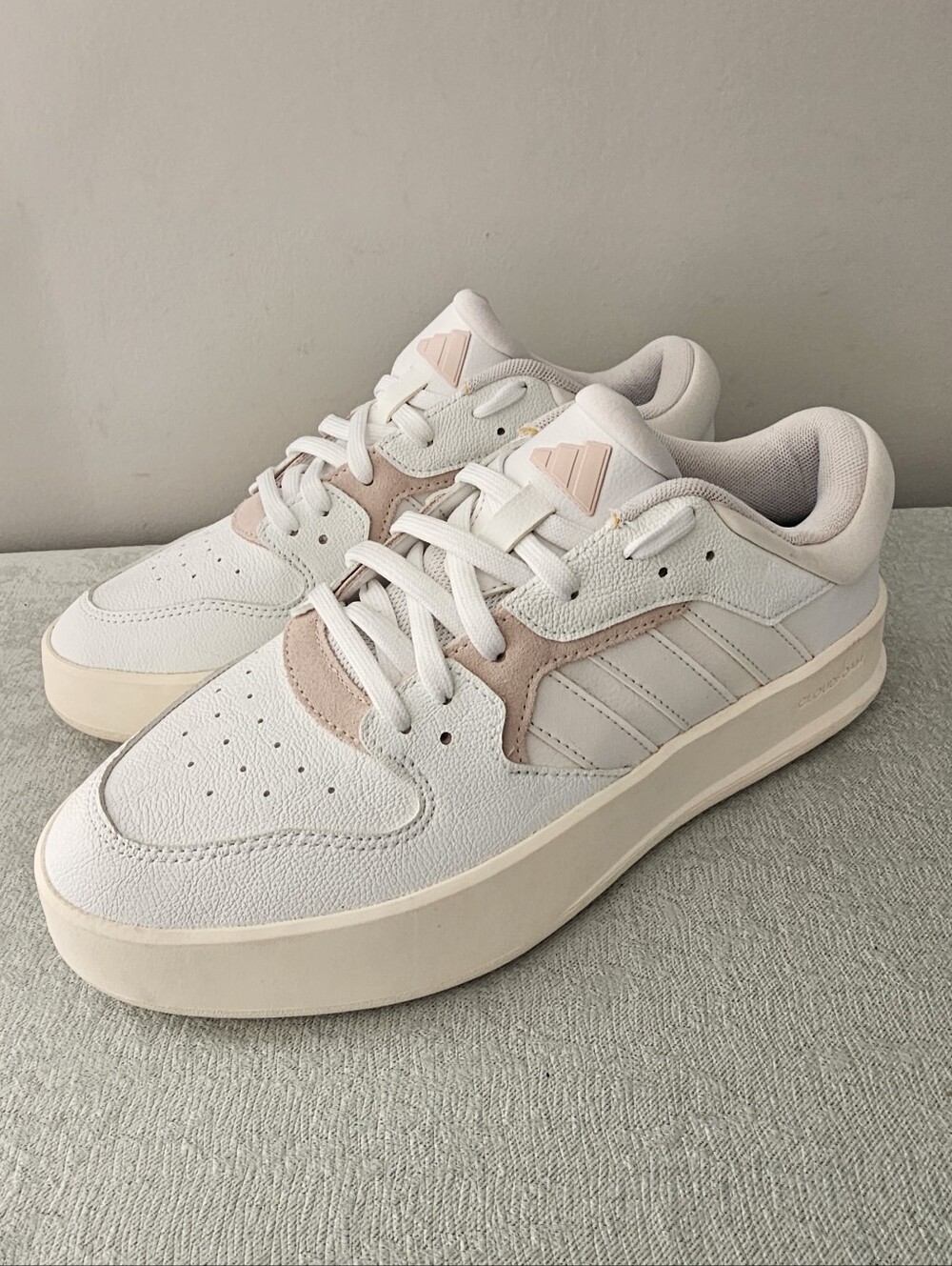NWOB Adidas Women's Court 24, White/White/Off White